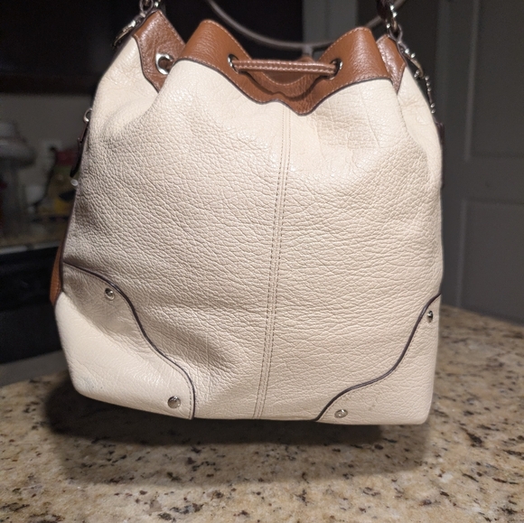 Coach Cream and Saddle Brown Mickie Drawstring Leather Shoulder Bag - Picture 4 of 7